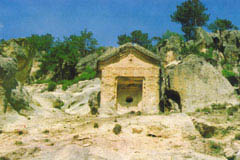 Midasn ehri evresinde Mezarlar