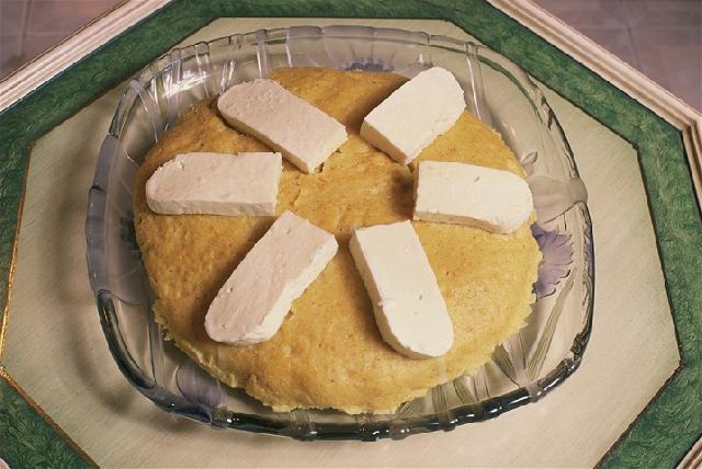 Çerkez Pastası ve Peyniri Tarifi Çerkez Pastası ve Peyniri