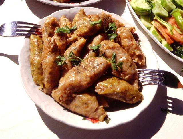 Domatesli Lahana Dolması (Kırkçikli kelem Dolması) Tarifi Domatesli Lahana Dolması (Kırkçikli kelem Dolması)