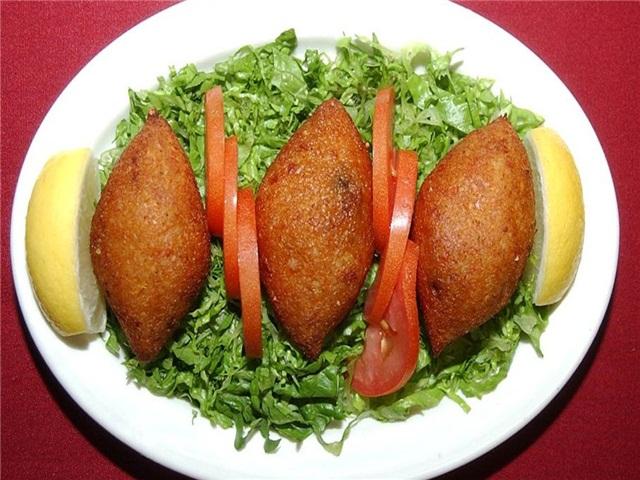 İÇLİ KÖFTE Tarifi İÇLİ KÖFTE