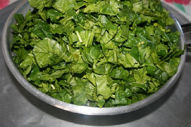 Ispanak Böreği (Kol Böreği) Tarifi Ispanak Böreği (Kol Böreği)