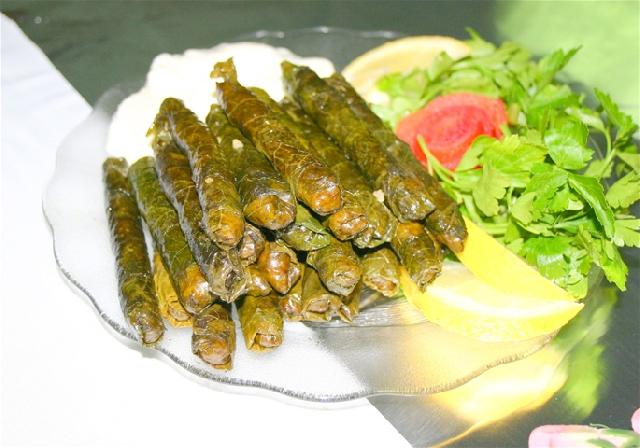 KIYMALI BULGURLU YAPRAK SARMASI