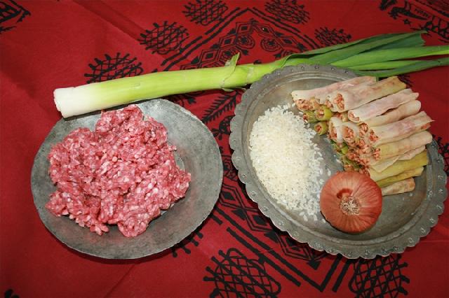 PIRASA DOLMASI Tarifi PIRASA DOLMASI