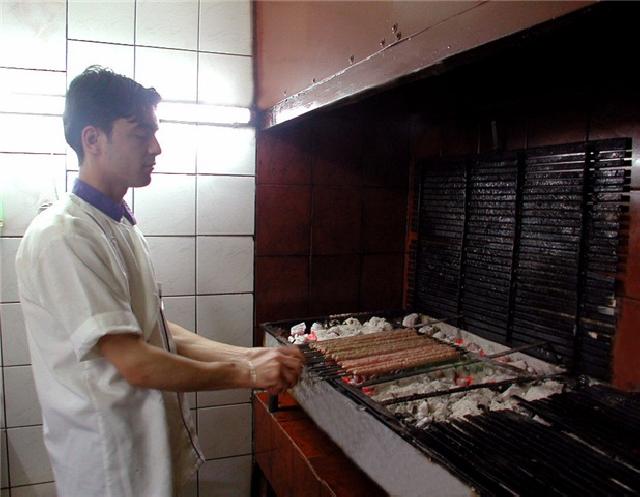 TÝRE ÞÝÞ KÖFTE Tarifi TÝRE ÞÝÞ KÖFTE