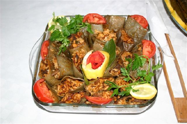 ZEYTNYALI PATLICAN DOLMASI